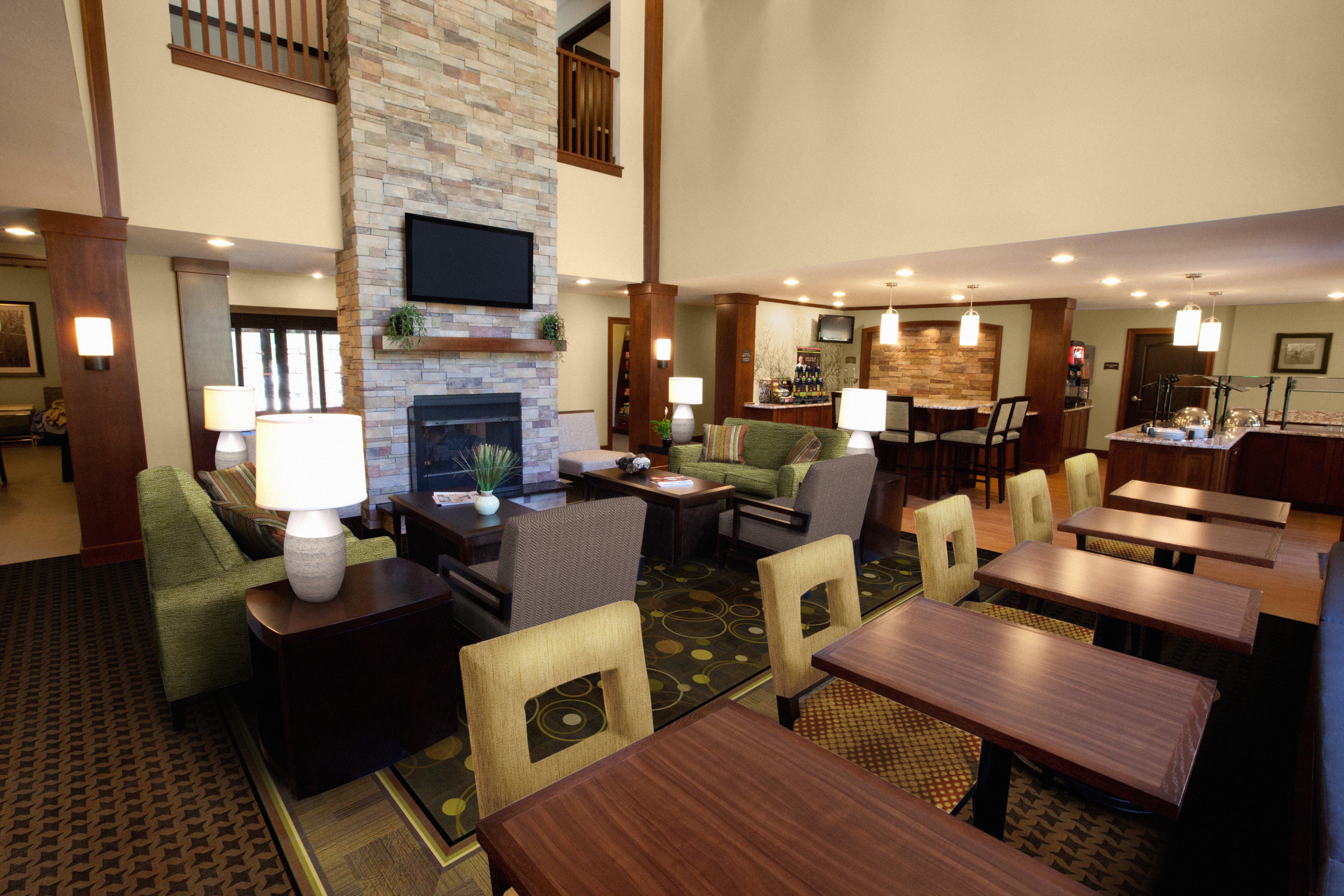 Hotel Staybridge By Ihg Dearborn